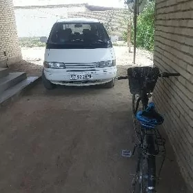 Toyota Previa 1993