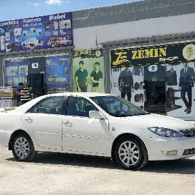 Toyota Camry 2005