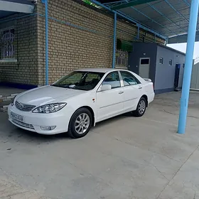 Toyota Camry 2004