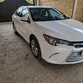 Toyota Camry 2015