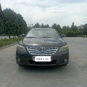 Toyota Camry 2010