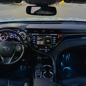 Toyota Camry 2020