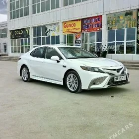 Toyota Camry 2022