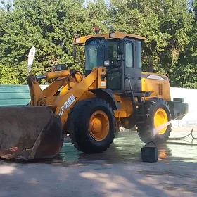 XCMG LW300F 2012