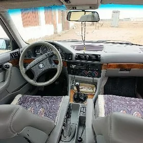 BMW 525 1990