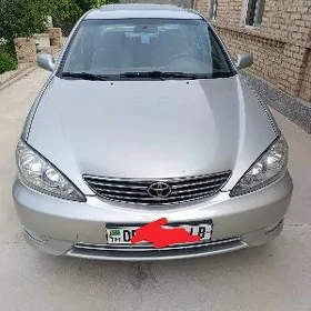 Toyota Camry 2004