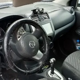 Nissan Versa 2014
