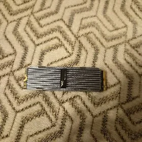 m2 nvme Crusial 1tb + Radiator