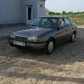 Opel Vectra 1989