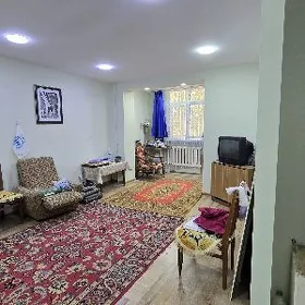 10мкр 1эт. Гостинка 37м²