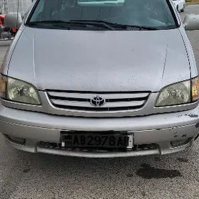 Toyota Sienna 2002