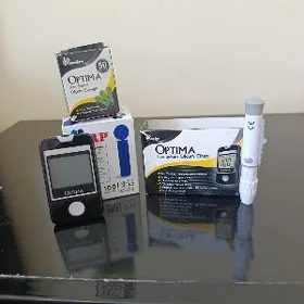Glukometr sahar ölçeyän