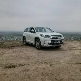 Toyota Highlander 2017