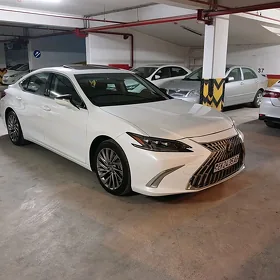 Lexus ES 350 2022