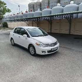 Nissan Versa 2010