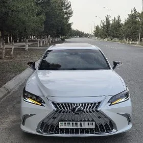 Lexus ES 350 2022
