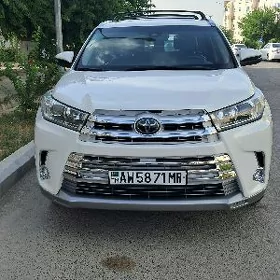 Toyota Highlander 2019