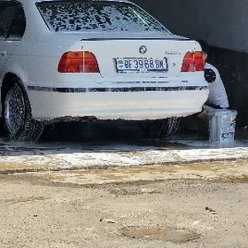 BMW E39 1998