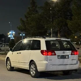 Toyota Sienna 2006