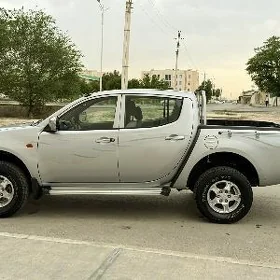 Mitsubishi L200 2008