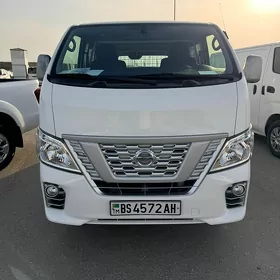 Nissan Urvan 2022