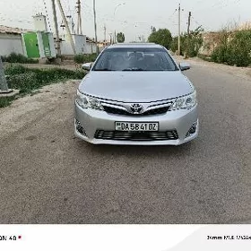 Toyota Camry 2012