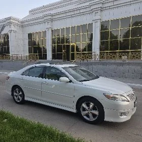 Toyota Camry 2011