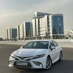 Toyota Camry 2022