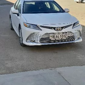 Toyota Camry 2020