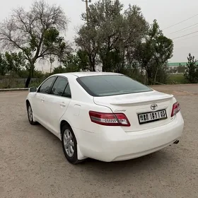 Toyota Camry 2010