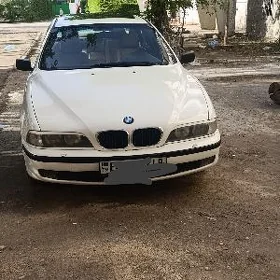 BMW E39 2000