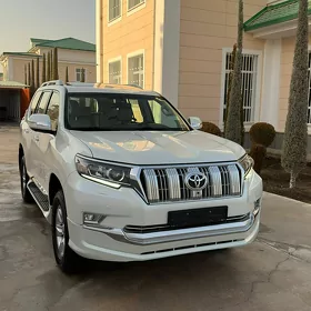 Toyota Land Cruiser Prado 2022