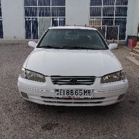 Toyota Camry 1998