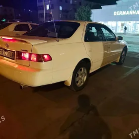 Toyota Camry 2001