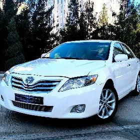 Toyota Camry 2011