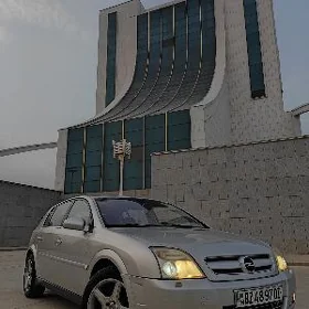 Opel Signum 2003