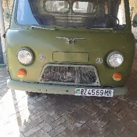 UAZ 452 1983
