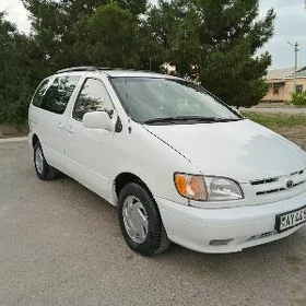 Toyota Sienna 1998