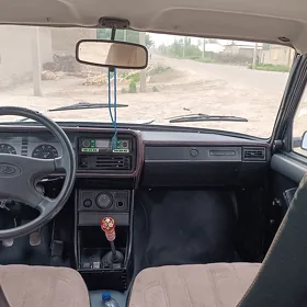 Lada 2107 2000
