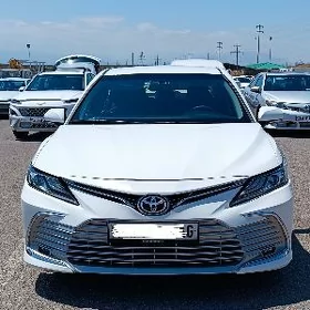 Toyota Camry 2023