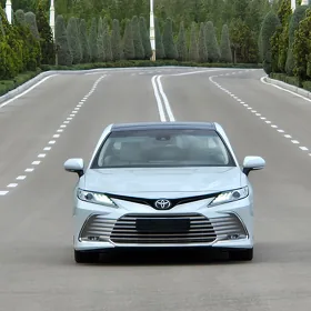 Toyota Camry 2022