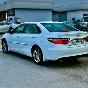 Toyota Camry 2017