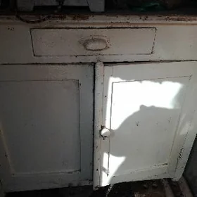 Стол