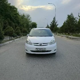 Toyota Sienna 2008