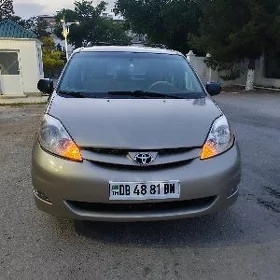 Toyota Sienna 2009