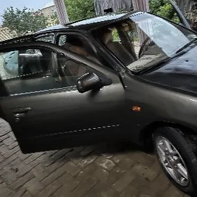 Nissan NV3500 2000