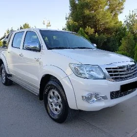 Toyota Hilux 2014