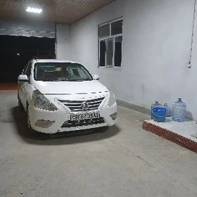Nissan Sunny 2014