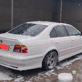BMW E39 2001