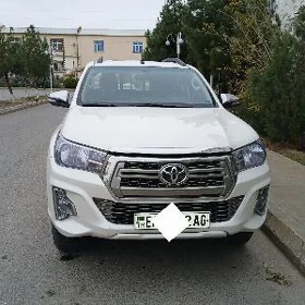 Toyota Hilux 2016